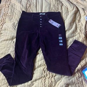Levi’s maroon skinny cords